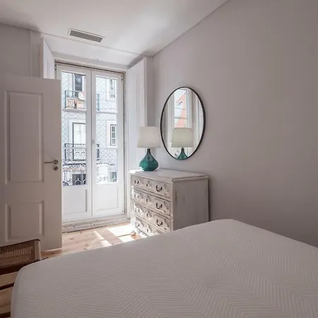 Apartment Lapa 34 *